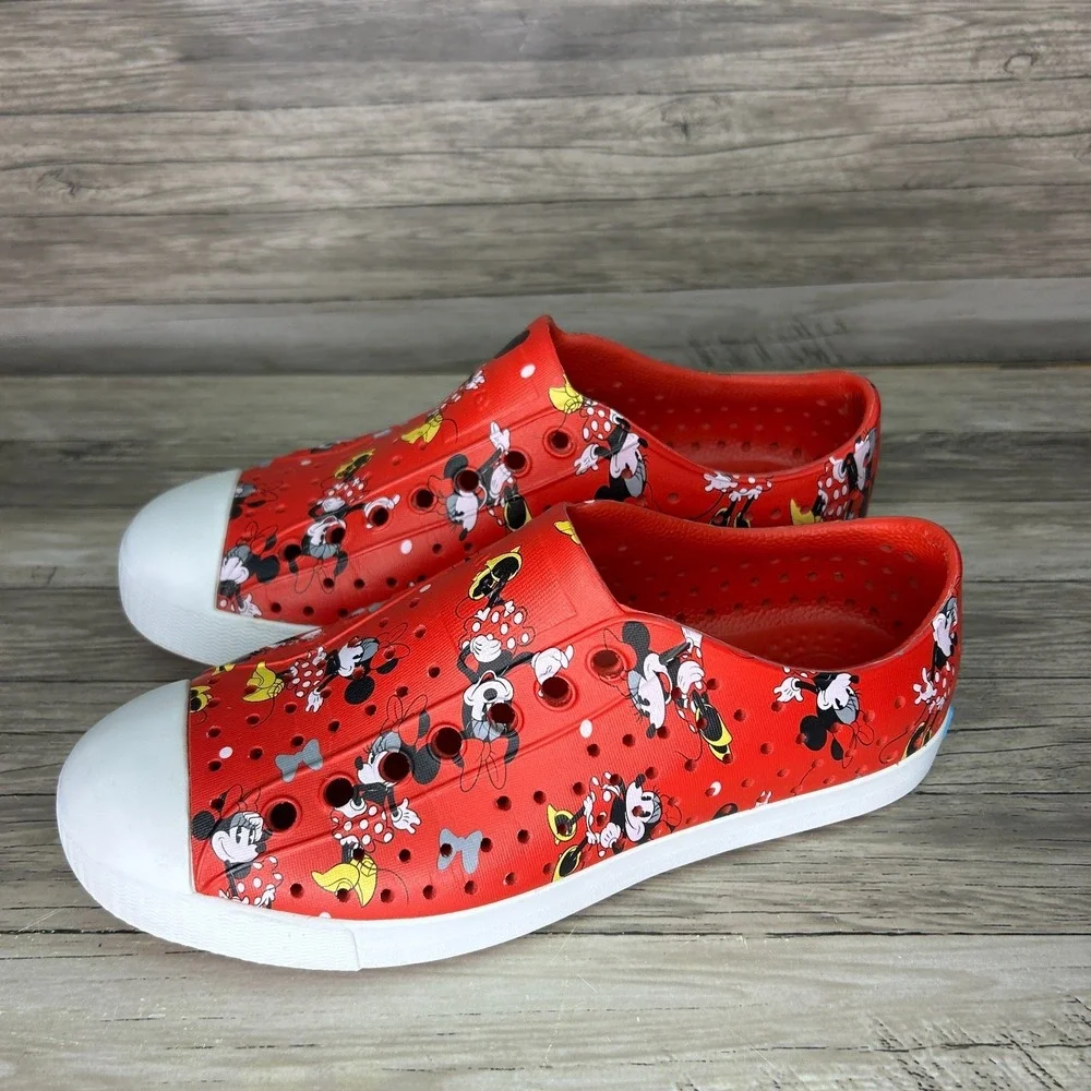 Native Disney Minnie Mouse Jefferson Slip-on Shoe Size Womens 7‎ Mens 5 Red